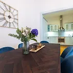 Charming 2br Old Town In Prime Location By Easybnb Premium Daire