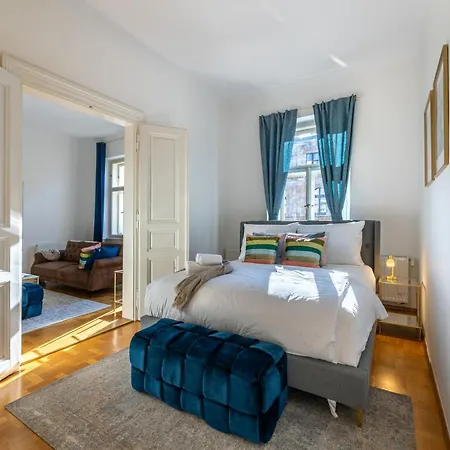 Apartament Charming 2br Old Town In Prime Location By Easybnb Premium