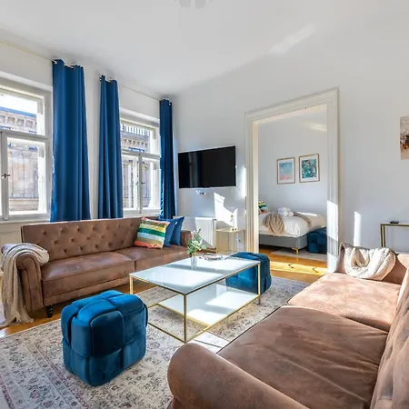 Charming 2bedroom Old Town 公寓 *