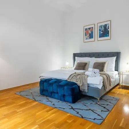 Apartament Charming 2br Old Town In Prime Location By Easybnb Premium