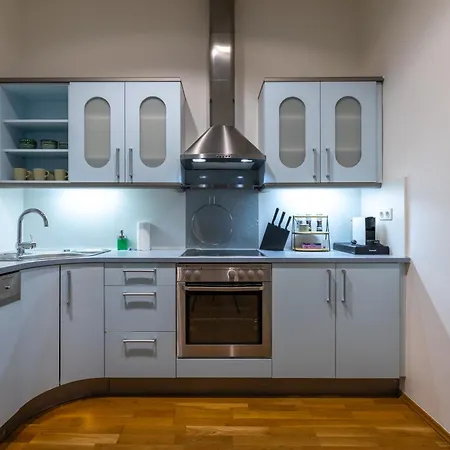 Charming 2bedroom Old Town