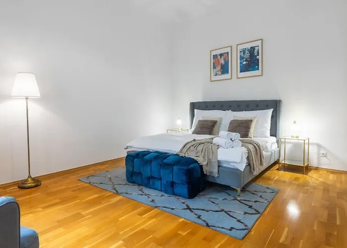 Apartment Charming 2bedroom Old Town