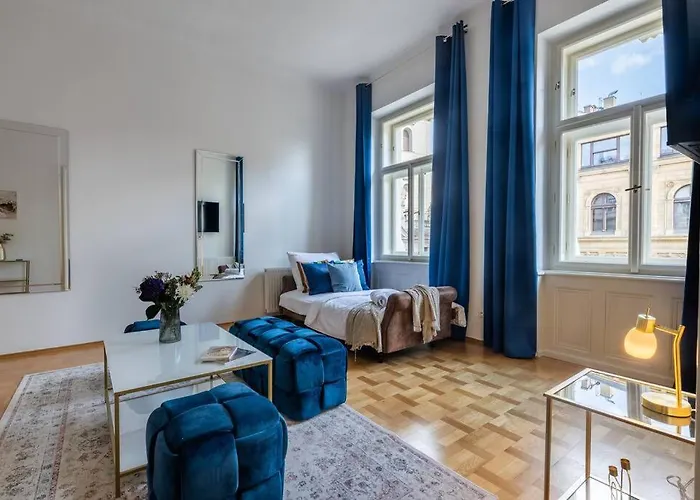 Charming 2Br Old Town Apt In Prime Location By Easybnb Premium Lägenhet