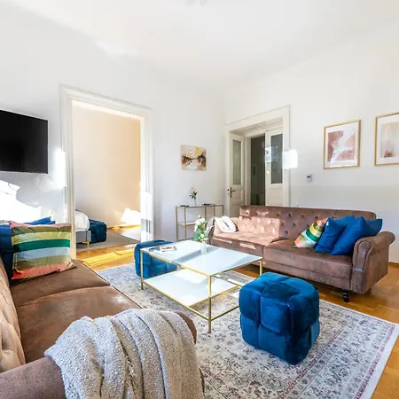 Charming 2br Old Town In Prime Location By Easybnb Premium شقة *